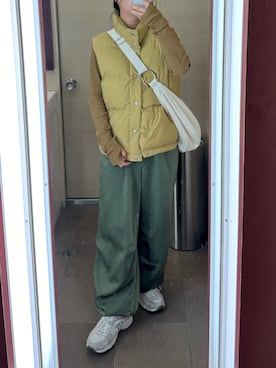 「春服みてみて」｜「アイテム（ダウンベスト）」を使った、miso814さん（レディース・155cm）の春コーディネート