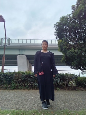 「アイテム（スリッポン）」を使った、ururinnaiuさん（レディース・153cm）の冬コーディネート