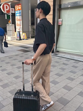 「UNIQLO（ユニクロ）のアイテム（スラックス）」を使った、kjiさん（メンズ・182cm）の夏コーディネート