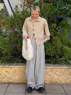 「Ungrid（アングリッド）のカシミヤ混ニットパンツ（その他パンツ）」を使った、辻岡雅さん（レディース・148cm）の秋コーディネート