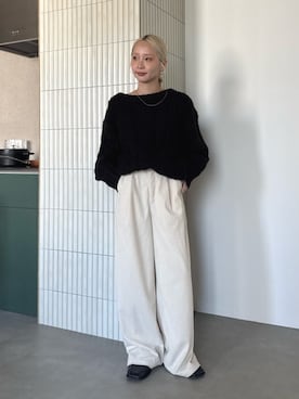 「Ungrid（アングリッド）のコーデュロイストレートパンツ（その他パンツ、ホワイト系）」を使った、辻岡雅さん（レディース・148cm）の秋コーディネート
