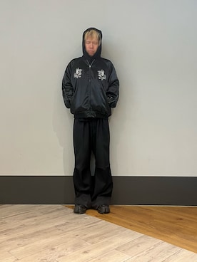 「アイテム（スカジャン）」を使った、りおさん（メンズ・170cm）の秋コーディネート