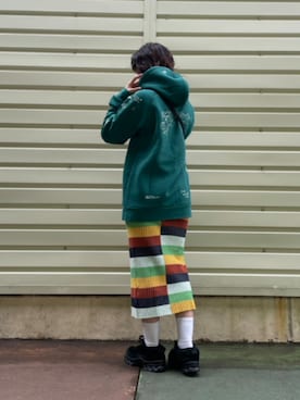 「Desigual（デシグアル）のアイテム（スウェット）」を使った、Desigual 沖縄 STAFFさん（レディース・147cm）の冬コーディネート