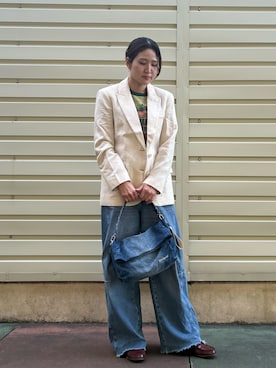 「Desigual（デシグアル）のアイテム（ジャケット/アウター、ホワイト系）」を使った、Desigual 沖縄 STAFFさん（レディース・160cm）の春コーディネート