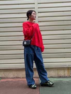 「アイテム（ボディバッグ/ウエストポーチ）」を使った、Desigual 沖縄 STAFFさん（レディース・160cm）の秋コーディネート