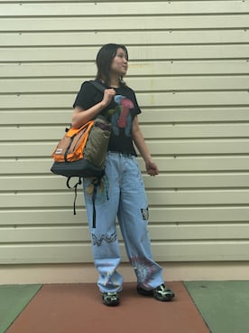 「Desigual（デシグアル）のアイテム」を使った、Desigual 沖縄 STAFFさん（レディース・160cm）の夏コーディネート