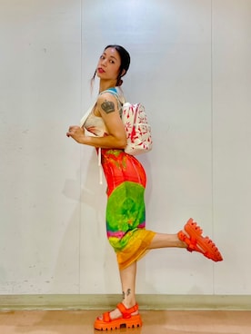 「アイテム（バックパック/リュック）」を使った、Desigual 沖縄 STAFFさん（レディース・160cm）の秋コーディネート