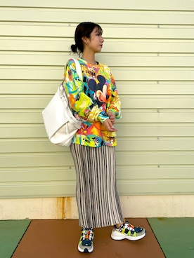 「Desigual（デシグアル）のアイテム（スウェット）」を使った、Desigual 沖縄 STAFFさん（レディース・157cm）の秋コーディネート
