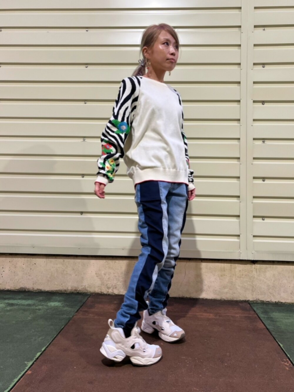 デシグアル Desigual 刺繍 ゼブラセーター （ホワイト） Amazon | [デシグアル] 刺繍 ゼブラセーター ホワイト M