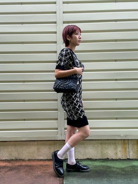 「アイテム（ボディバッグ/ウエストポーチ）」を使った、Desigual 沖縄 STAFFさん（レディース・160cm）の秋コーディネート