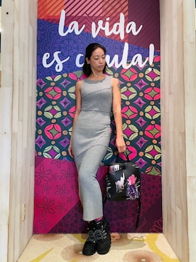 「アイテム（バックパック/リュック）」を使った、Desigual 沖縄 STAFFさん（レディース・160cm）の秋コーディネート