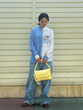 「Desigual（デシグアル）のアイテム（ショルダーバッグ、イエロー系）」を使った、Desigual 沖縄 STAFFさん（レディース・160cm）の春コーディネート