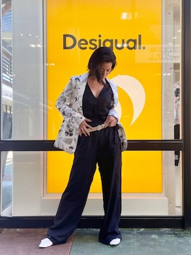 「アイテム（オールインワン・サロペット）」を使った、Desigual 沖縄 STAFFさん（レディース・160cm）の秋コーディネート