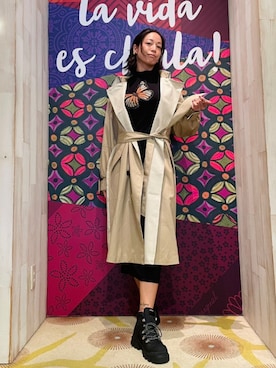 「アイテム（トレンチコート）」を使った、Desigual 沖縄 STAFFさん（レディース・160cm）の秋コーディネート