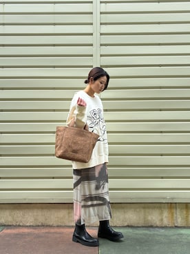 「Desigual（デシグアル）のアイテム（バッグ、ブラウン系）」を使った、Desigual 沖縄 STAFFさん（レディース・160cm）の春コーディネート