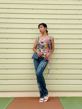 「Desigual（デシグアル）のHEARTWHITE サンダルヒール（サンダル、ホワイト系）」を使った、Desigual 沖縄 STAFFさん（レディース・160cm）の夏コーディネート