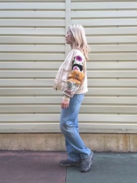 「Desigual（デシグアル）のアイテム（ジャケット/アウター、ホワイト系）」を使った、Desigual 沖縄 STAFFさん（レディース・160cm）の春コーディネート