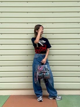 「Desigual（デシグアル）のTSCHERRIES チェリーアウトライン Tシャツ（Tシャツ/カットソー、ブラック系）」を使った、Desigual 沖縄 STAFFさん（レディース・160cm）の夏コーディネート