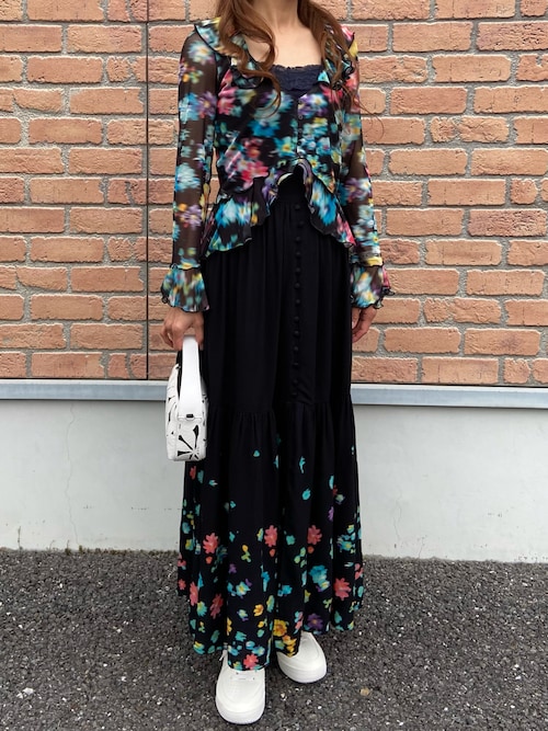 Desigual 佐野プレミアムアウトレット店Desigual 佐野 STAFFさんのTシャツ/カットソー「花柄 フリルTシャツ(Desigual|デシグアル)」を使ったコーディネート