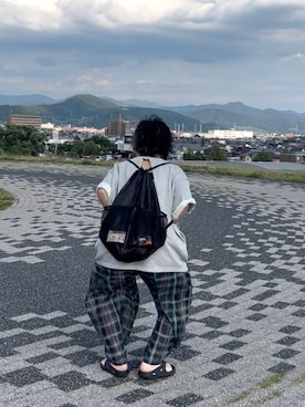 「LOWRYS FARM（ローリーズファーム）のスタイルＵＰクロスカップキャミ　100757（Tシャツ/カットソー、ブラック系）」を使った、ミノさんさん（レディース・154cm）の夏コーディネート