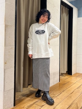 「アイテム（スウェット）」を使った、ミノさんさん（レディース・154cm・20代）の秋コーディネート