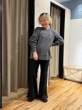 「アイテム（スウェットパンツ）」を使った、ミノさんさん（レディース・154cm・20代）の秋コーディネート