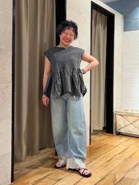 「LOWRYS FARM（ローリーズファーム）のドッキングペプラムノースリーブ　1032148（Tシャツ/カットソー、グレー系）」を使った、ミノさんさん（レディース・154cm）の夏コーディネート