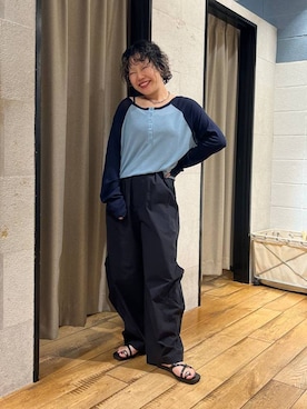 「LOWRYS FARM（ローリーズファーム）のタックボリュームパンツ　1051987（その他パンツ、ブラック系）」を使った、ミノさんさん（レディース・154cm）の夏コーディネート
