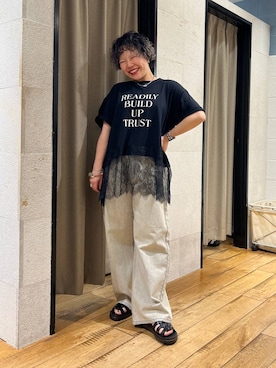 「LOWRYS FARM（ローリーズファーム）のワイドストレートデニムパンツ 252605（デニムパンツ、グレー系）」を使った、ミノさんさん（レディース・154cm）の夏コーディネート