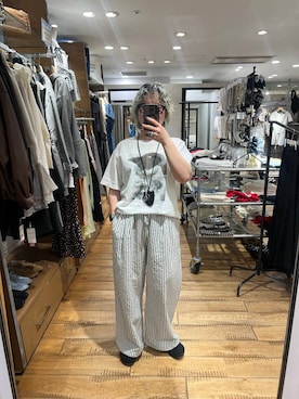 「LOWRYS FARM（ローリーズファーム）のMarilyn MonroeフォトTEE  666047（Tシャツ/カットソー、ホワイト系）」を使った、ミノさんさん（レディース・154cm）の春コーディネート