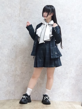 「アイテム（テーラードジャケット、グリーン系）」を使った、ありさん（レディース・155cm）の秋コーディネート