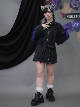 「NIBBLE POISON（ニブルポイズン）のリボンフリル厚底パンプス（パンプス、ブラック系）」を使った、ありさん（レディース・155cm）の春コーディネート