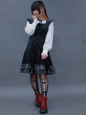 「アイテム（ピアス（両耳用））」を使った、ありさん（レディース・155cm）の秋コーディネート