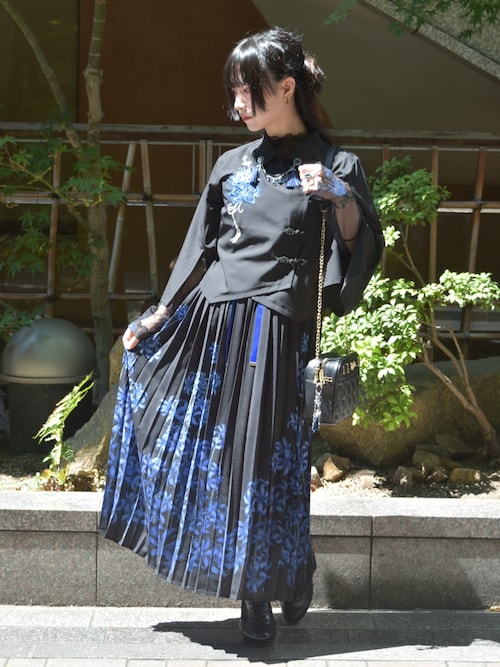 axesfemme アクシーズファム 彼岸花柄シャツとスカート ゴスロリ 2025