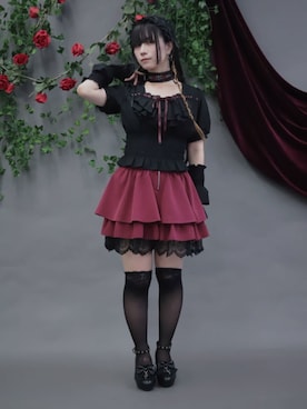 「NIBBLE POISON（ニブルポイズン）のクロスチャームリボンパンプス（パンプス、ブラック系）」を使った、ありさん（レディース・155cm）の夏コーディネート