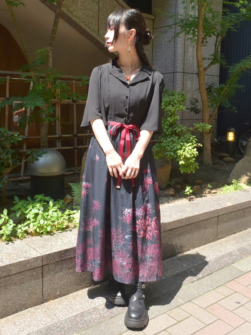 axes femme アクシーズファム彼岸花ワンピース