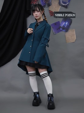 「NIBBLE POISON（ニブルポイズン）のフィッシュテールロングジャケット（テーラードジャケット、ブルー系）」を使った、ありさん（レディース・155cm）の春コーディネート