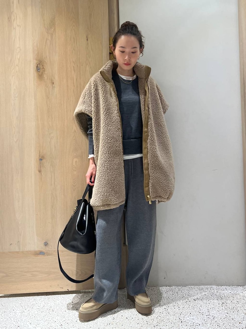 Curensology ボアスタンドシッププルゾン ベージュ Curensology（カレンソロジー）の「ボアスタンドジップブルゾン