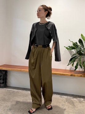 「Curensology（カレンソロジー）のCurensology(カレンソロジー)/サテンドレープパンツ（その他パンツ）」を使った、erik97さん（レディース・162cm・30代）の夏コーディネート