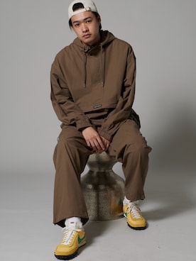 「OK YESTERDAY（オッケーイエスタデイ）のOK YESTERDAY / オーケー イエスタデイ アノラック / ANORAK 2026年 夏 夏服（シャツ/ブラウス、ブルー系）」を使った、rooptokyowearさん（メンズ・173cm）の夏コーディネート