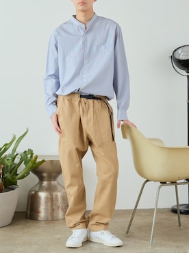 「Gramicci（グラミチ）のGramicci/グラミチ LOOSE TAPERED RIDGE PANT テーパードパンツ 2026年 夏 夏服 秋服（チノパンツ、グリーン系）」を使った、rooptokyowearさん（メンズ・173cm）の夏コーディネート