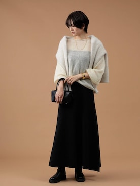 「アイテム（バングル/リストバンド）」を使った、Makiさん（レディース・173cm）の冬コーディネート