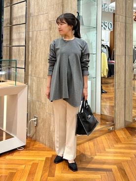 「アイテム（Tシャツ/カットソー、グリーン系）」を使った、HIRANOさん（レディース・150cm）の秋コーディネート