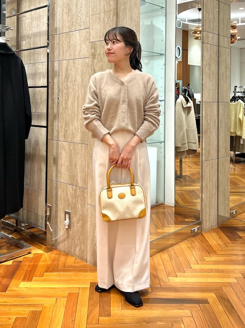 専用になりました。新品。アルベロベロのニットカーディガン、テーマはサーカス 専用になりました。新品。アルベロベロのニットカーディガン、テーマは