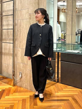 「スーツ」｜「アイテム（ノーカラージャケット）」を使った、HIRANOさん（レディース・150cm）の冬コーディネート