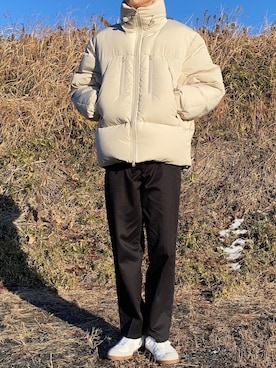 「DOCKERS（ドッカーズ）のアイテム（パンツ）」を使った、しおやんさん（メンズ・180cm）の冬コーディネート