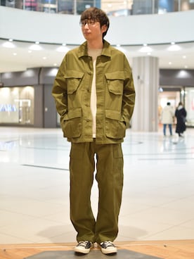 「アーバンリサーチドアーズ」｜「アイテム（ミリタリージャケット）」を使った、しおやんさん（メンズ・180cm）の冬コーディネート