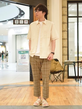 「Chaco（チャコ）のアイテム」を使った、しおやんさん（メンズ・180cm）の夏コーディネート