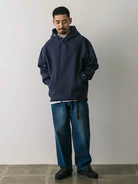 「Champion（チャンピオン）のアイテム」を使った、maedaさん（メンズ・168cm）の夏コーディネート