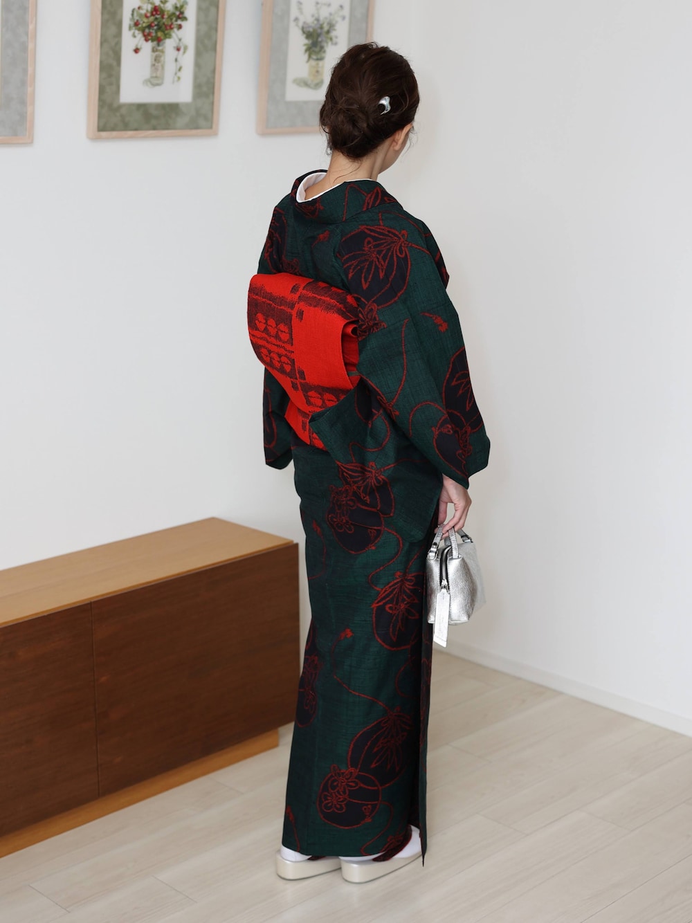「着物、着物コーデ、着物女子、きもの、きものコーディネート、アラフォー、ママコーデ、ママファッション、休日スタイル」｜「GIANNI CHIARINIのアリファ S（ショルダーバッグ、シルバー系）」を使った、MIKAさん（レディース・161cm）の秋コーディネートの1枚目の写真